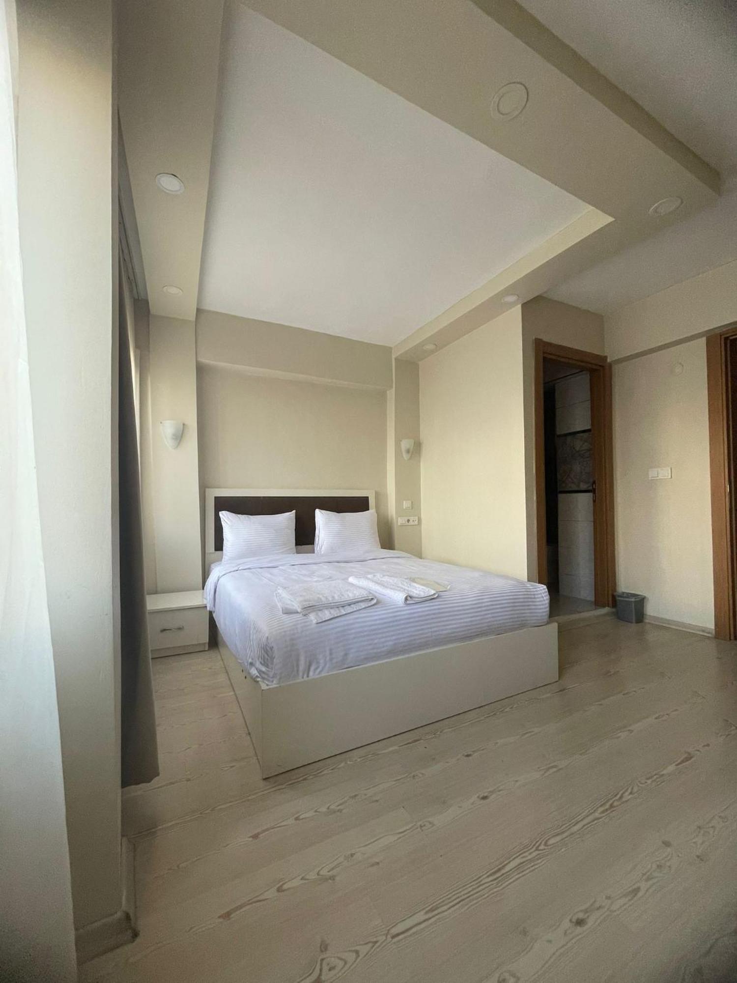 Ufuk Hotel อิสตันบูล ภายนอก รูปภาพ