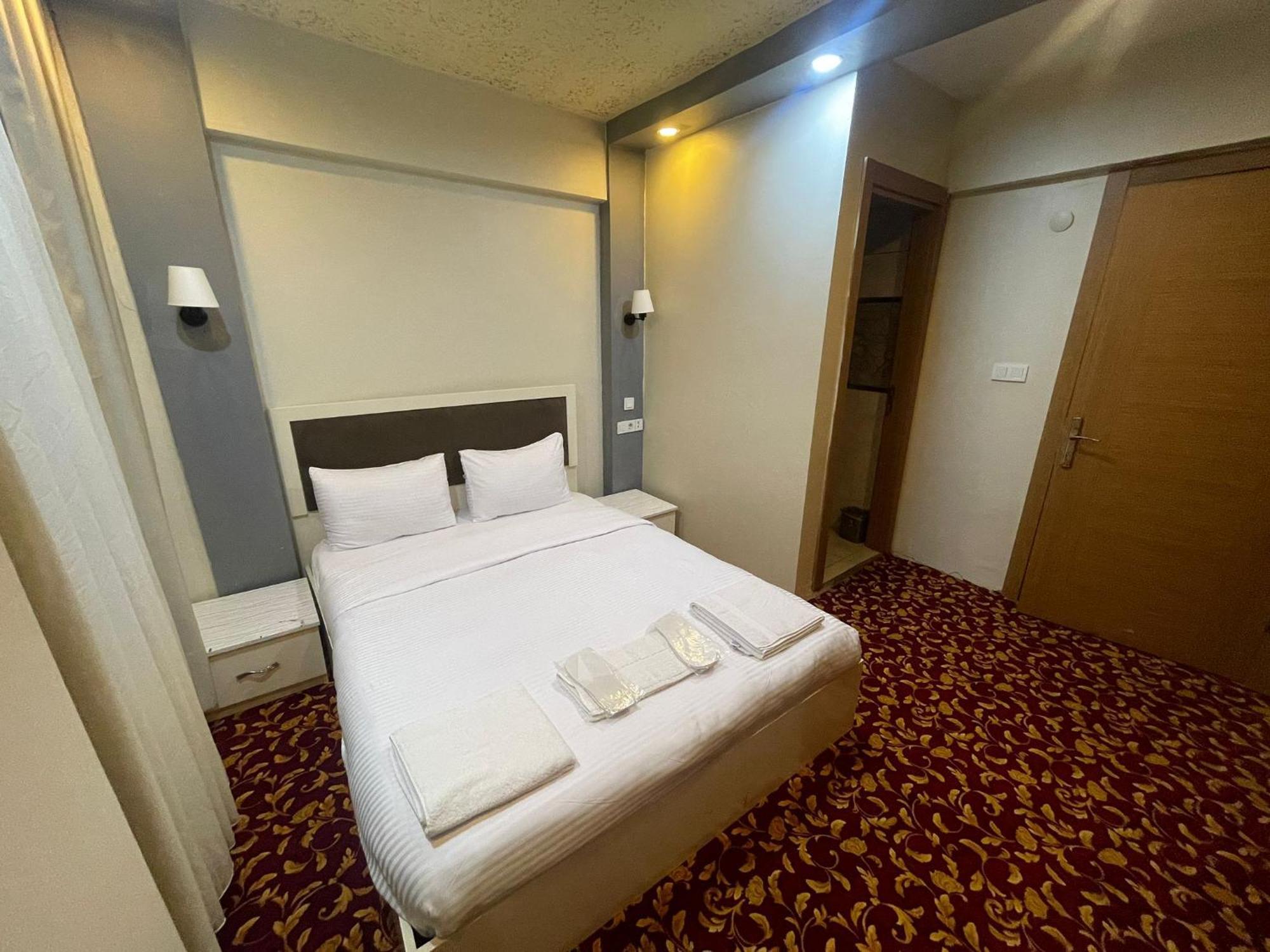 Ufuk Hotel อิสตันบูล ภายนอก รูปภาพ