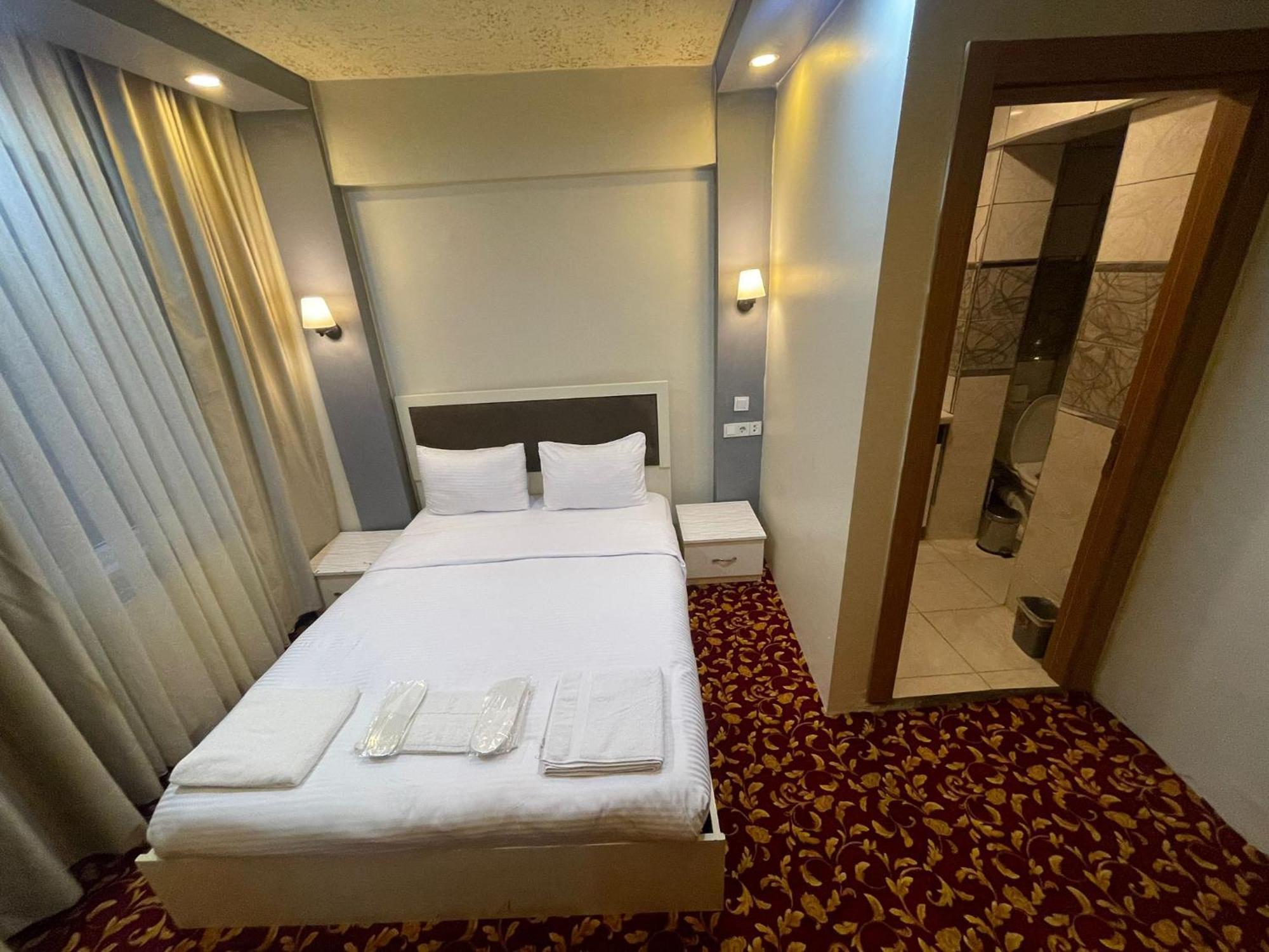 Ufuk Hotel อิสตันบูล ภายนอก รูปภาพ